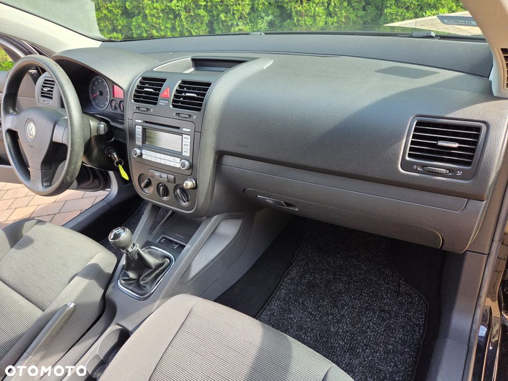 Volkswagen Golf - 15