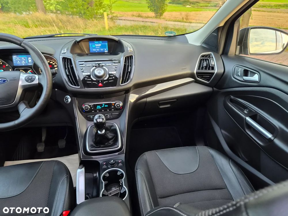 Ford Kuga 2.0 TDCi 4x4 Titanium - 21