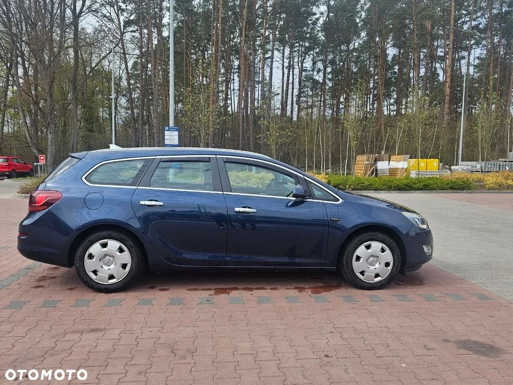 Opel Astra 1.4 Turbo - 4