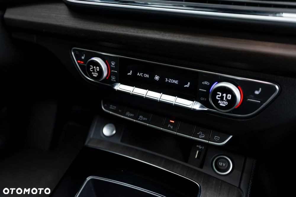 Audi Q5 45 TFSI quattro S tronic S line - 32