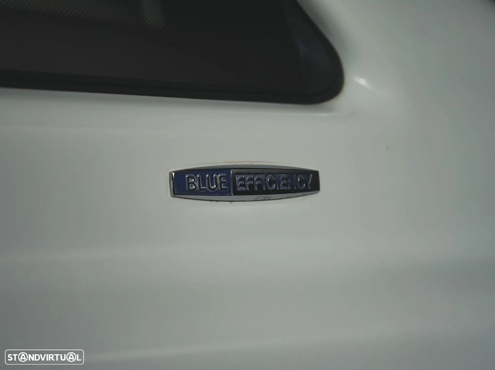 Mercedes-Benz VIT0 TOURER 110 CDi/32 6 LUGARES - 18