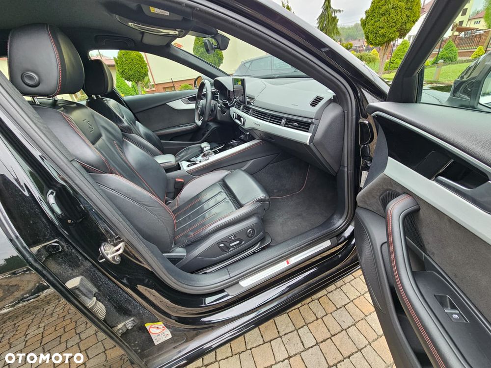 Audi A4 Avant 40 TDI quattro S tronic S line - 35