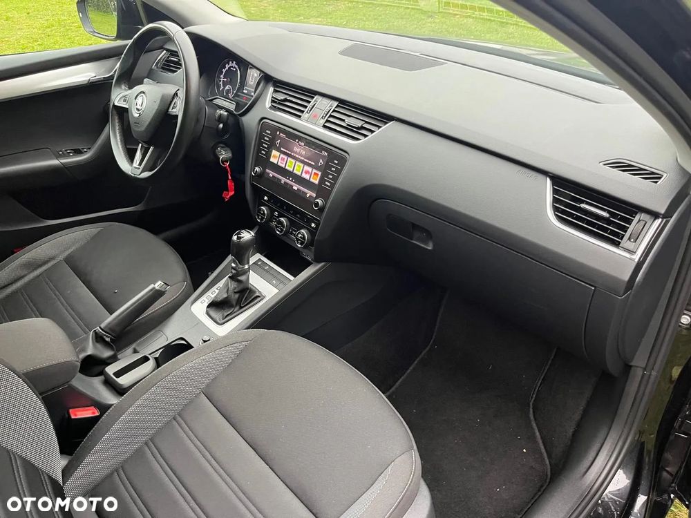 Skoda Octavia 1.6 TDI Drive DSG - 12