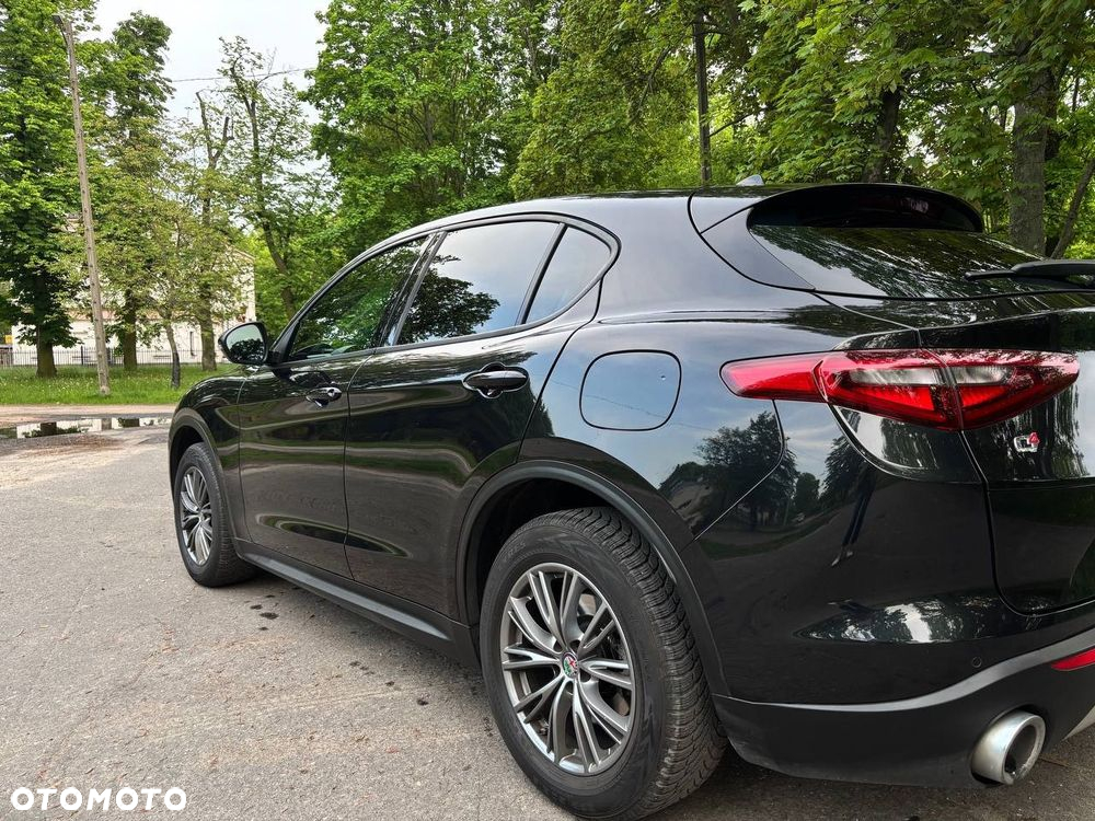 Alfa Romeo Stelvio 2.0 Turbo Q4 - 19