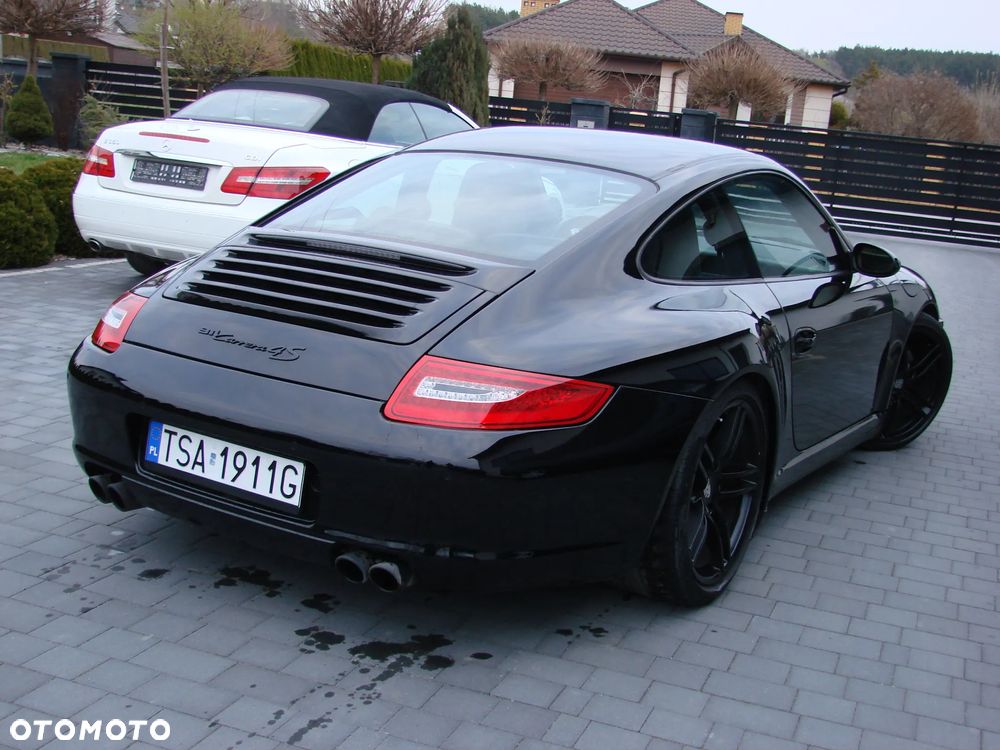 Porsche 911 Carrera 4 S - 15