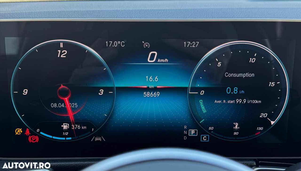 Mercedes-Benz GLB - 33