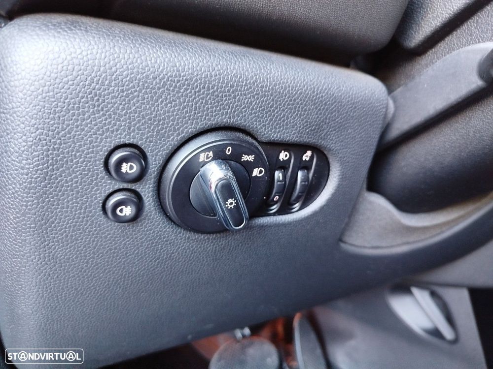 MINI 5 Portas One Auto - 28