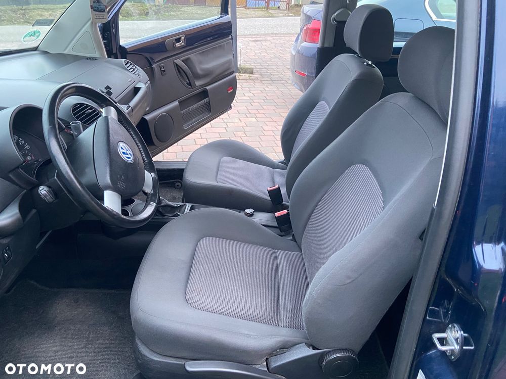 Volkswagen New Beetle 1.6 - 12