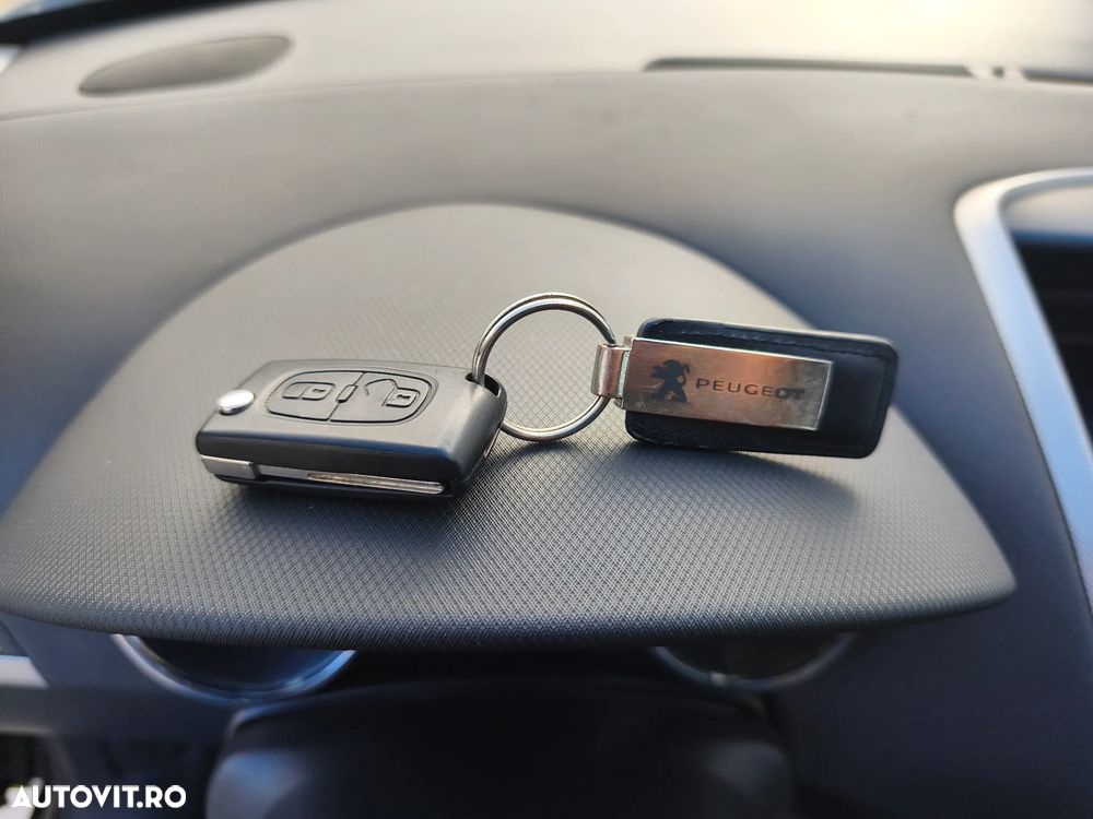 Peugeot 207 1.6HDI Trendy - 15