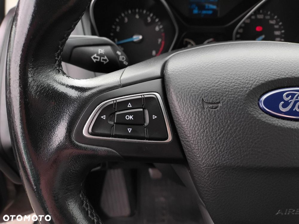 Ford Focus 1.6 Trend - 12