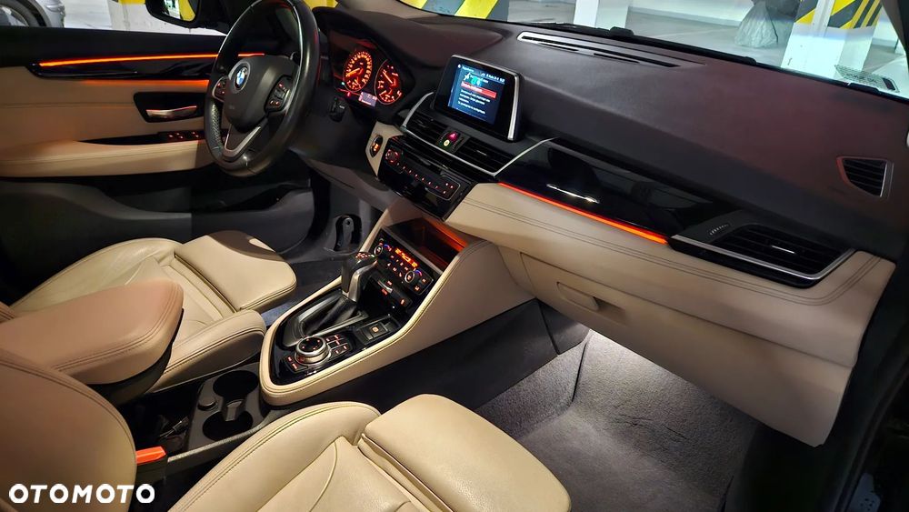 BMW Seria 2 218d Luxury Line - 30