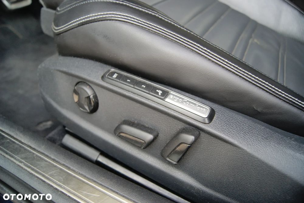 Volkswagen Passat 2.0 TDI SCR 4Mot DSG Highline - 16