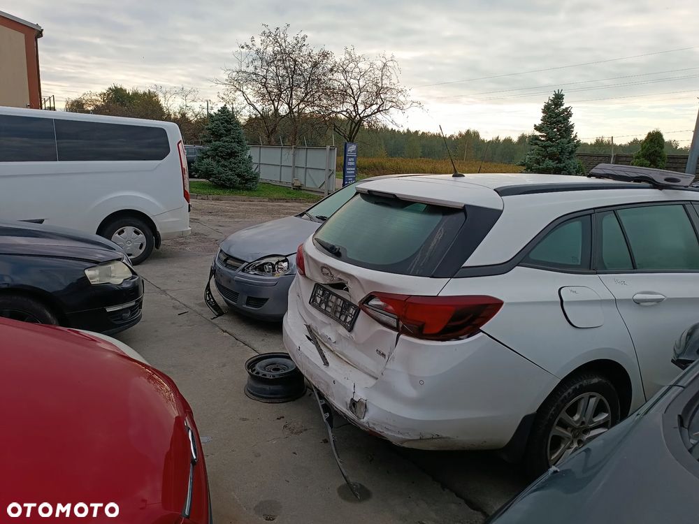 Opel Astra 5 K kombi z silnikiem 1.6 CDTI z ozn. B16DTE Ii skrzynią manualną M32 - 5