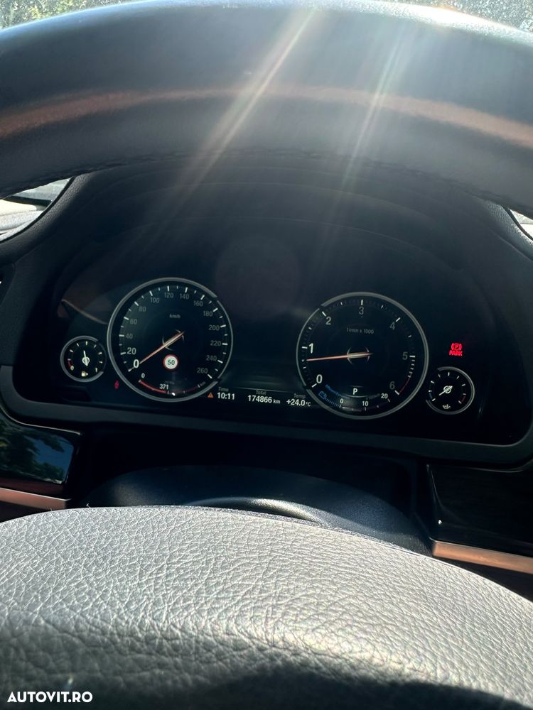 BMW Seria 7 740d xDrive - 8