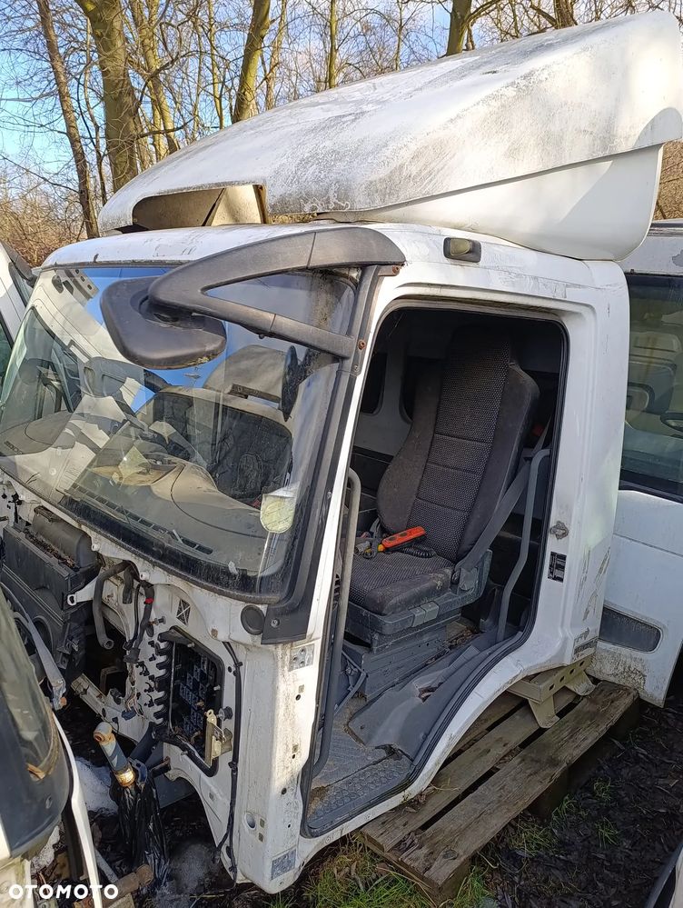 KABINA DZIENNA Anglik MERCEDES ATEGO - 1