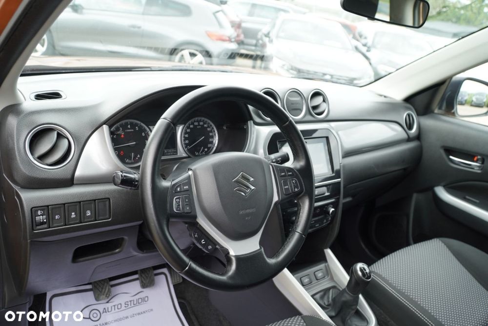 Suzuki Vitara - 11