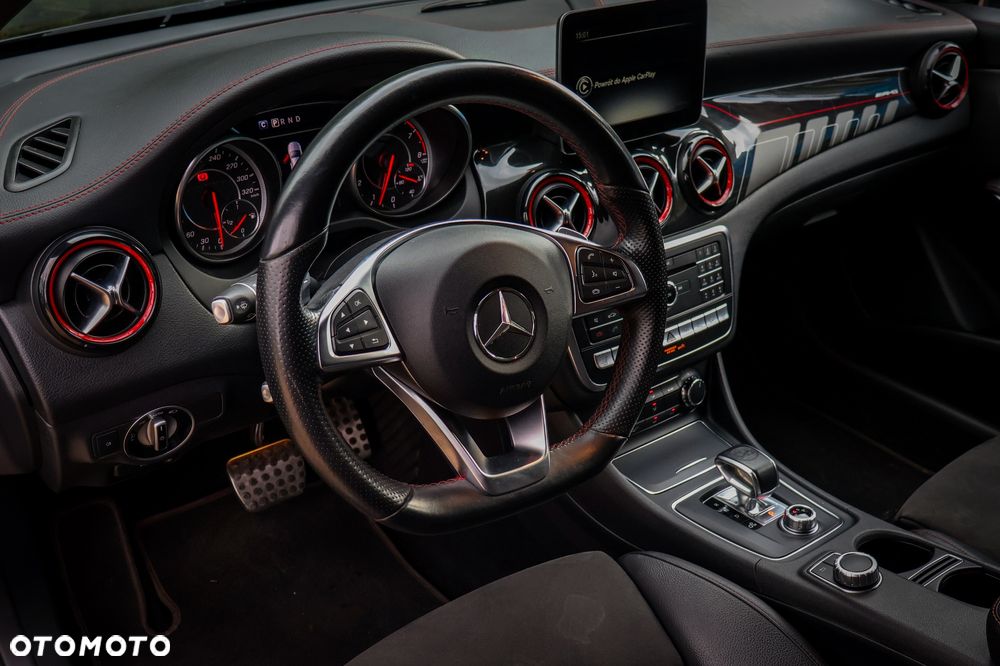 Mercedes-Benz CLA AMG 45 4-Matic - 13