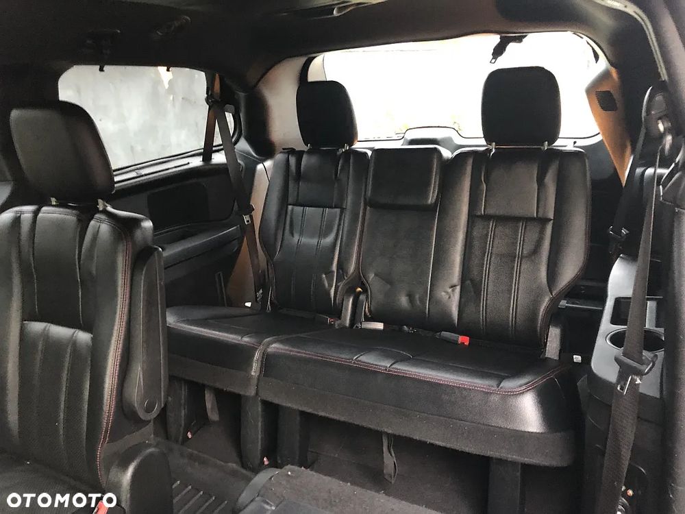 Dodge Grand Caravan 3.6 R/T - 29