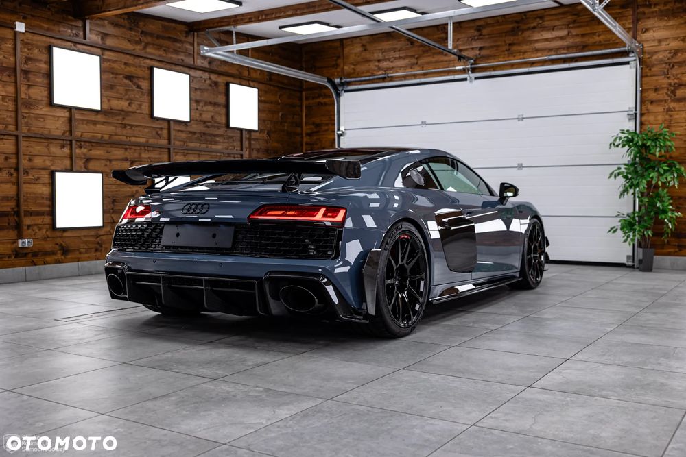 Audi R8 Coupé - 13