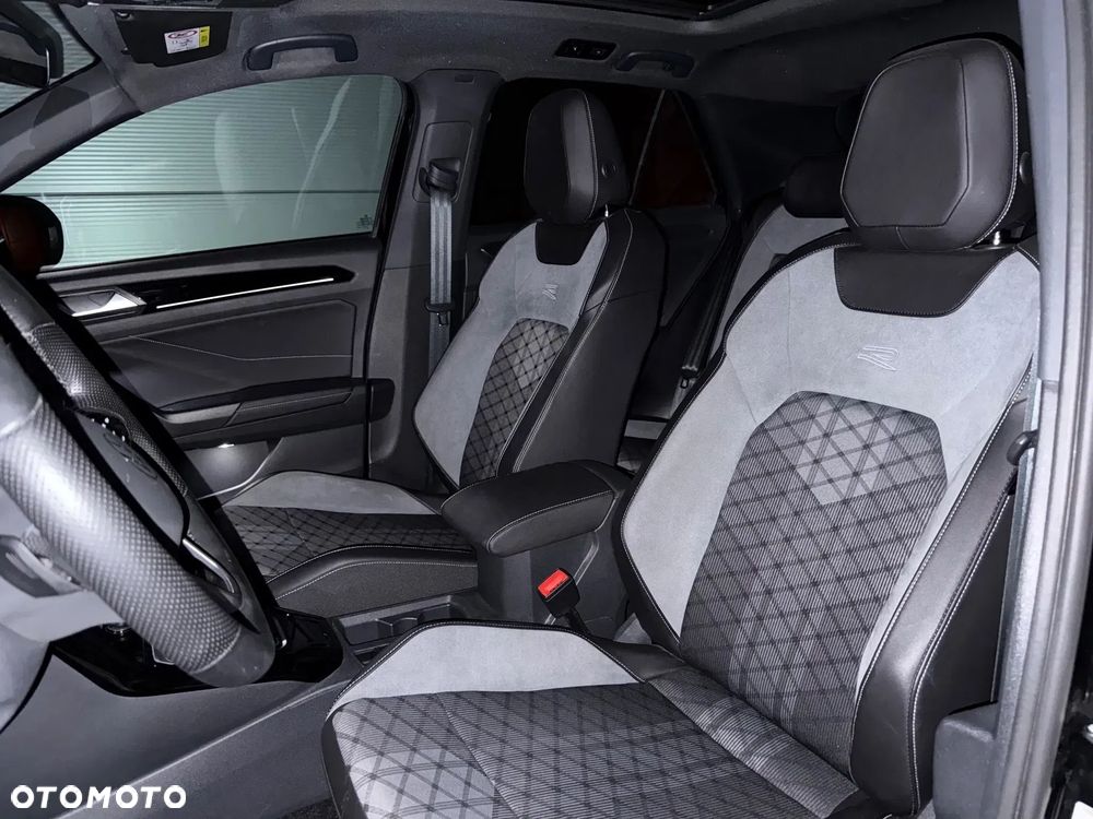Volkswagen T-Roc 1.5 TSI R-Line DSG - 34