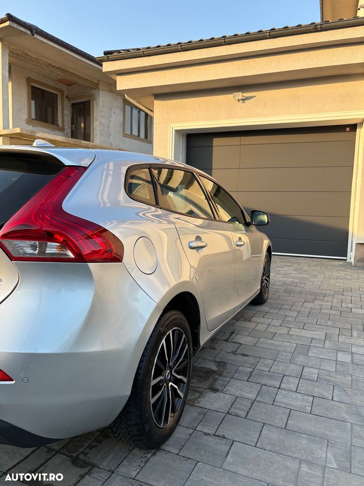 Volvo V40 D2 Basic - 9