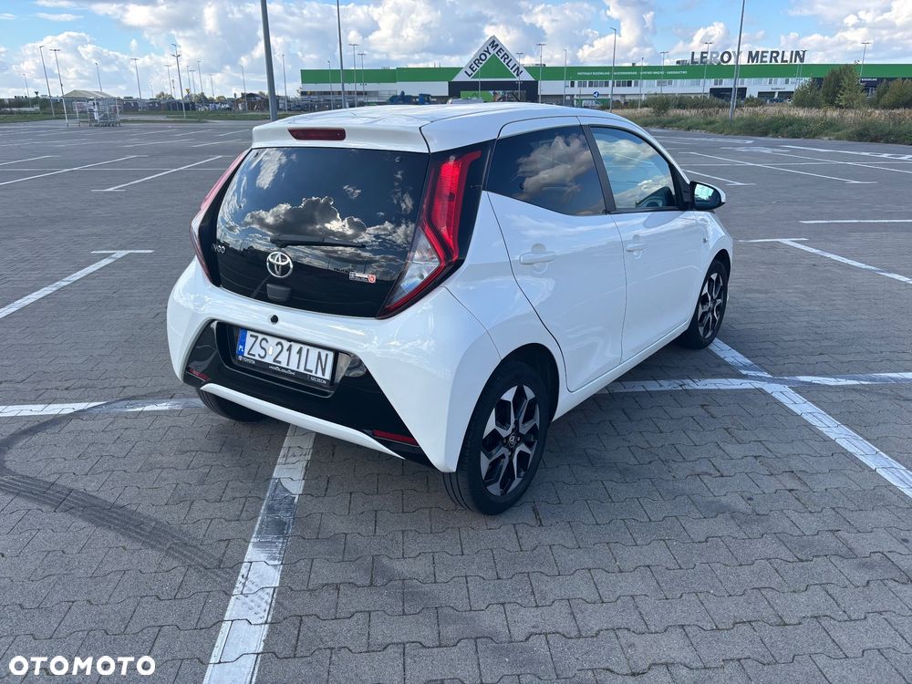 Toyota Aygo 1.0 VVT-i JBL Edition - 4