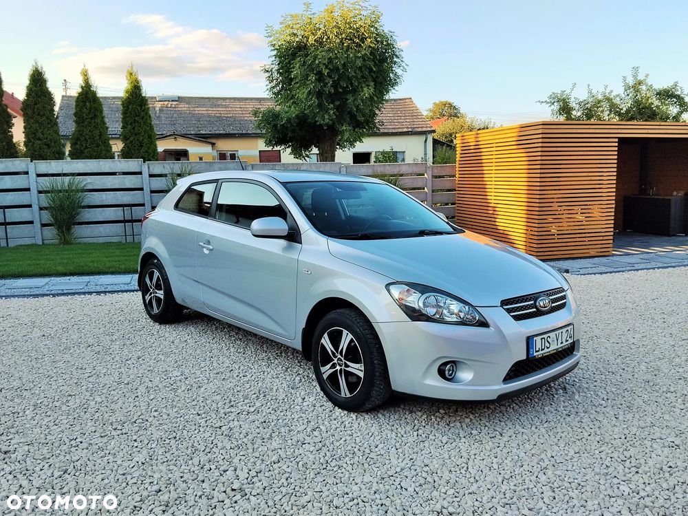 Kia ProCeed 1.6 CVVT Vision - 1