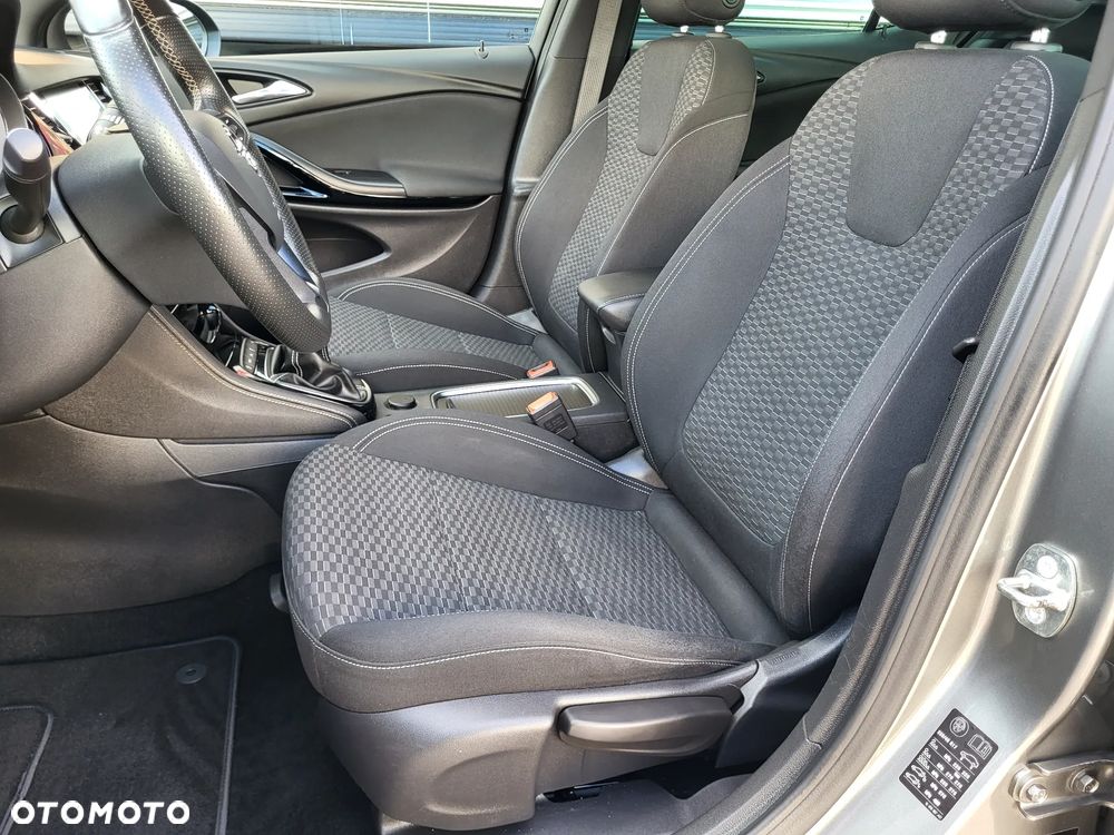 Opel Astra 1.4 Turbo Innovation - 18