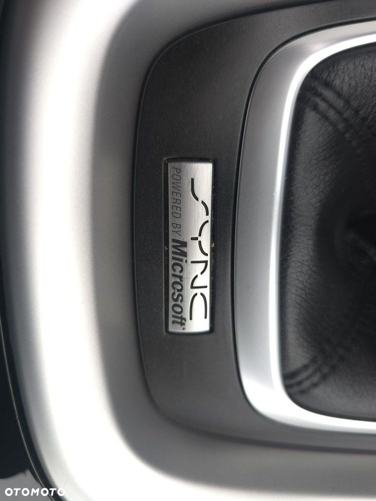 Ford Mondeo - 25