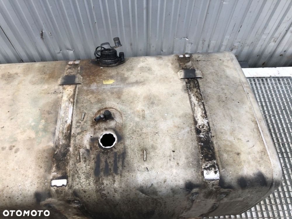 ZBIORNIK PALIWA  SCANIA P,G,R,T - series 2003 - 2022 R 380 279 kW [380 KM] 4x2 2004 1517309 - 4