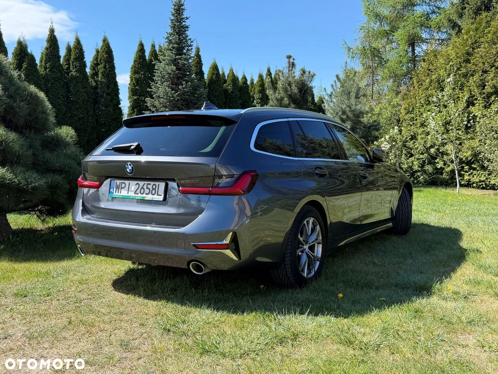 BMW Seria 3 320d - 16