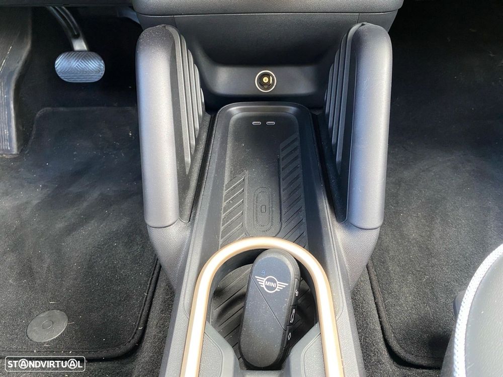 MINI 3 Portas Cooper E Classic S - 14