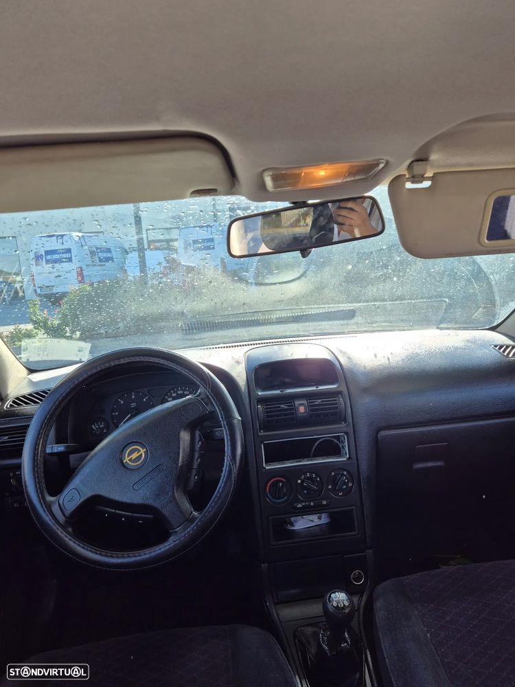 Opel Astra - 9