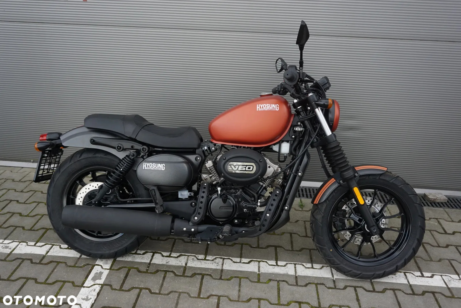 Hyosung GV - 2