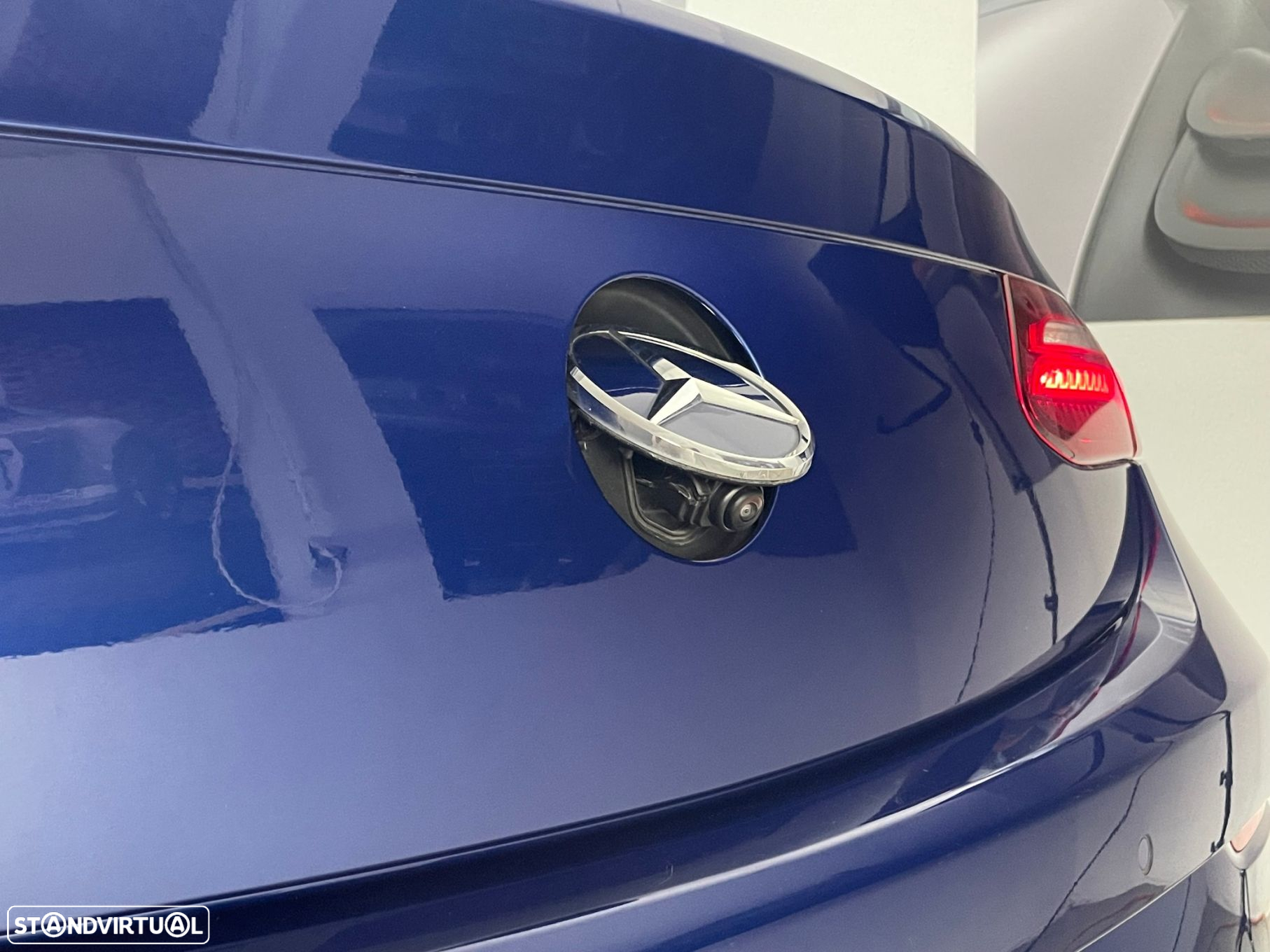 Mercedes-Benz E 220 d AMG Line - 34