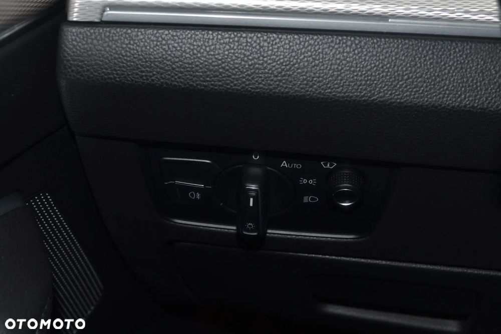 Volkswagen Passat ver-variant-plug--in--hybrid-gte - 37