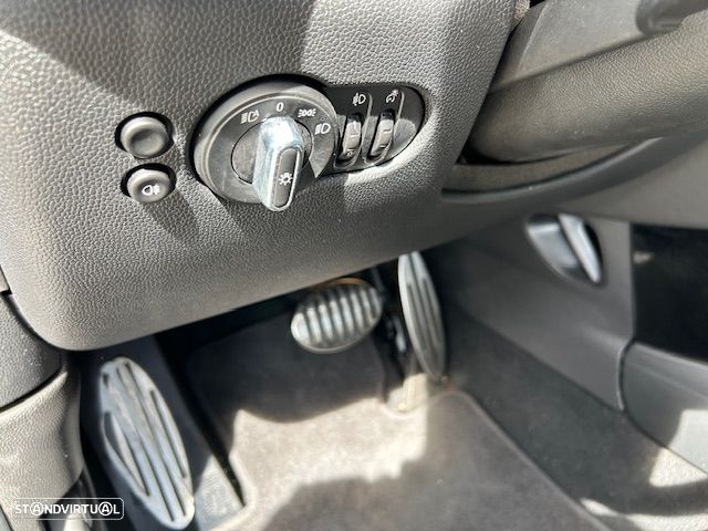 MINI 3 Portas Cooper S Premium P. JCW Auto - 23