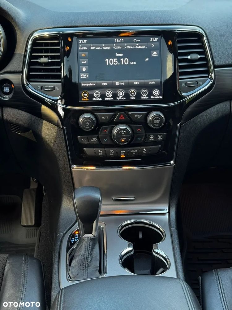 Jeep Grand Cherokee - 18