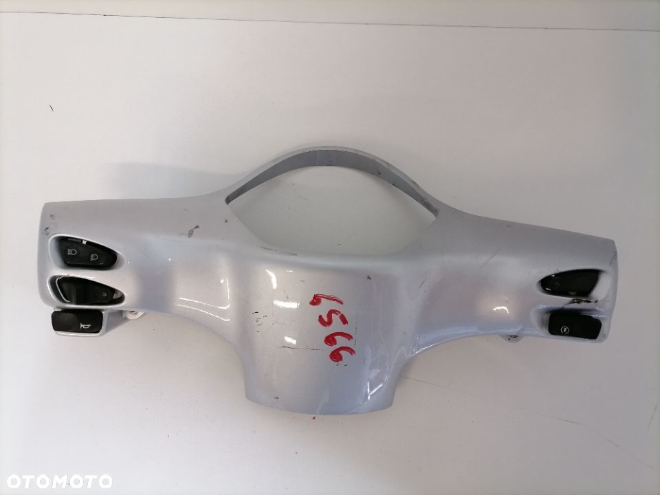 PIAGGIO VESPA LX 50/125 Obudowa Osłona Kierownicy - 1