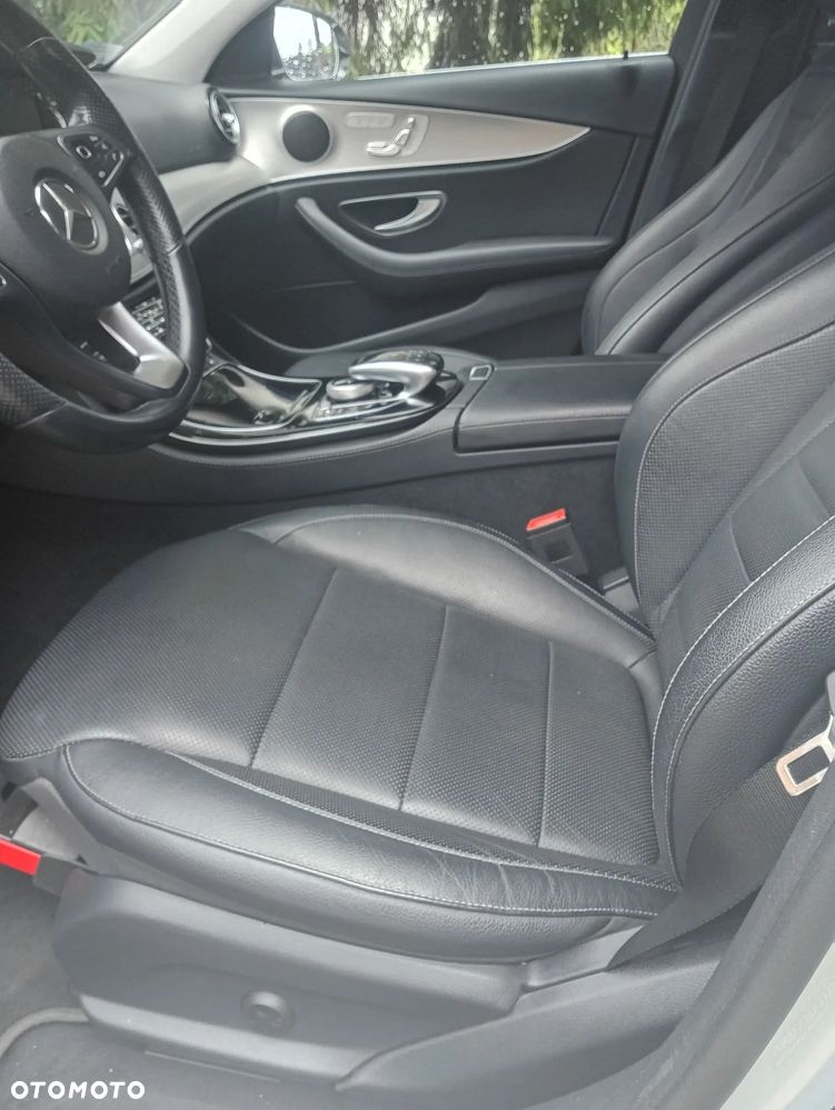 Mercedes-Benz Klasa E 200 9G-TRONIC - 4