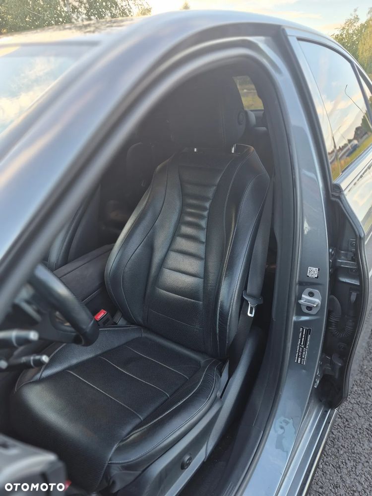 Mercedes-Benz Klasa E 220 d 9G-TRONIC AMG Line - 13