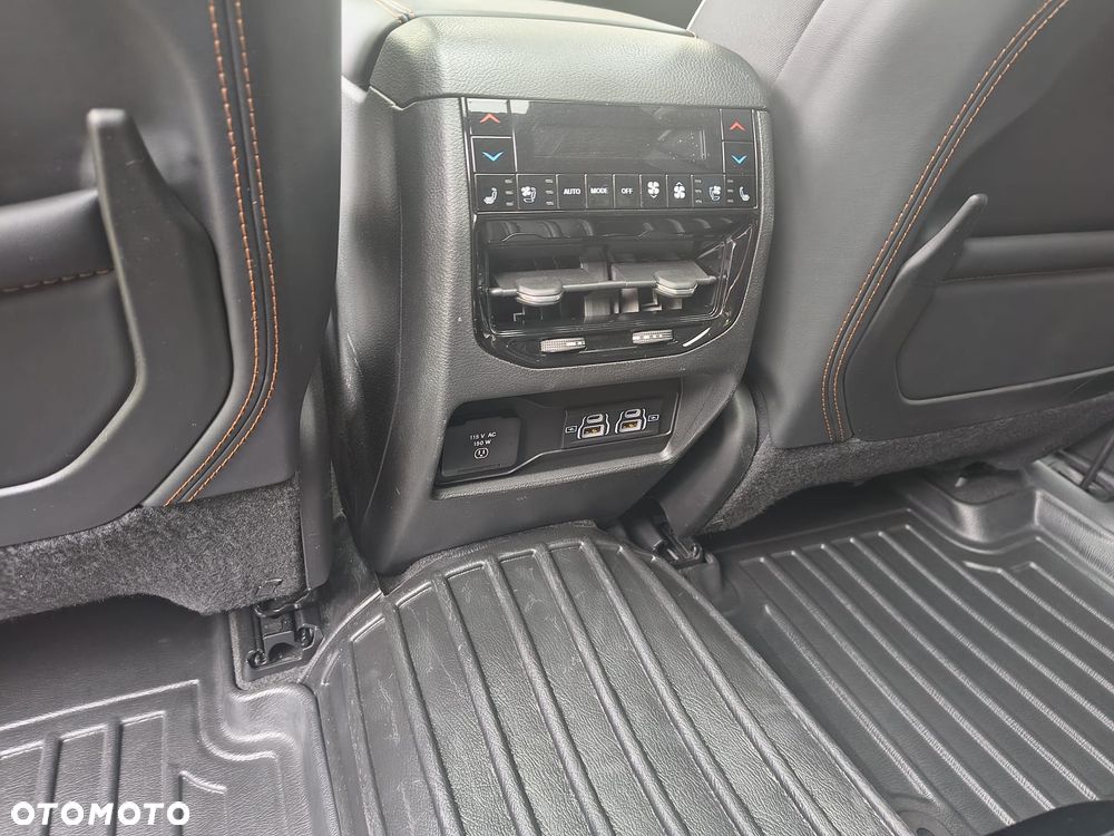Jeep Grand Cherokee 5.7 V8 Summit - 15