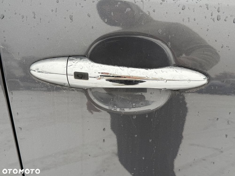 Kia Sportage 2.0 CVVT 4WD Spirit - 13