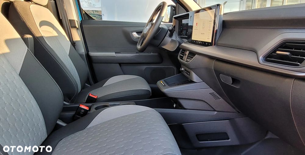 Ford Transit Courier - 14