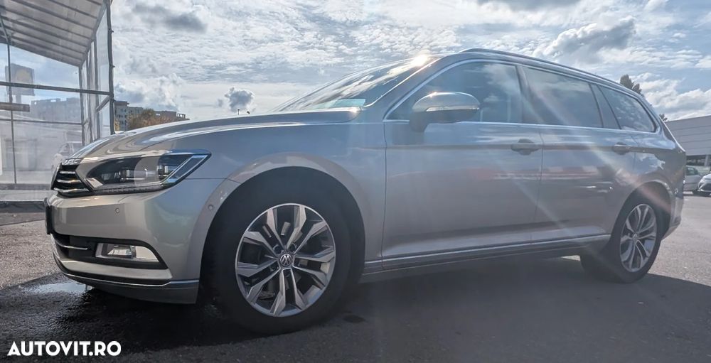 Volkswagen Passat Variant 2.0 TDI DSG Highline - 2