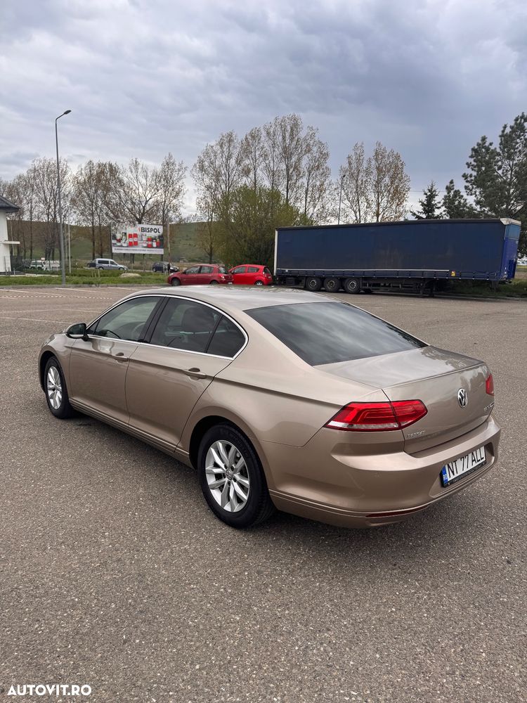 Volkswagen Passat 2.0 TDI DSG Comfortline - 3