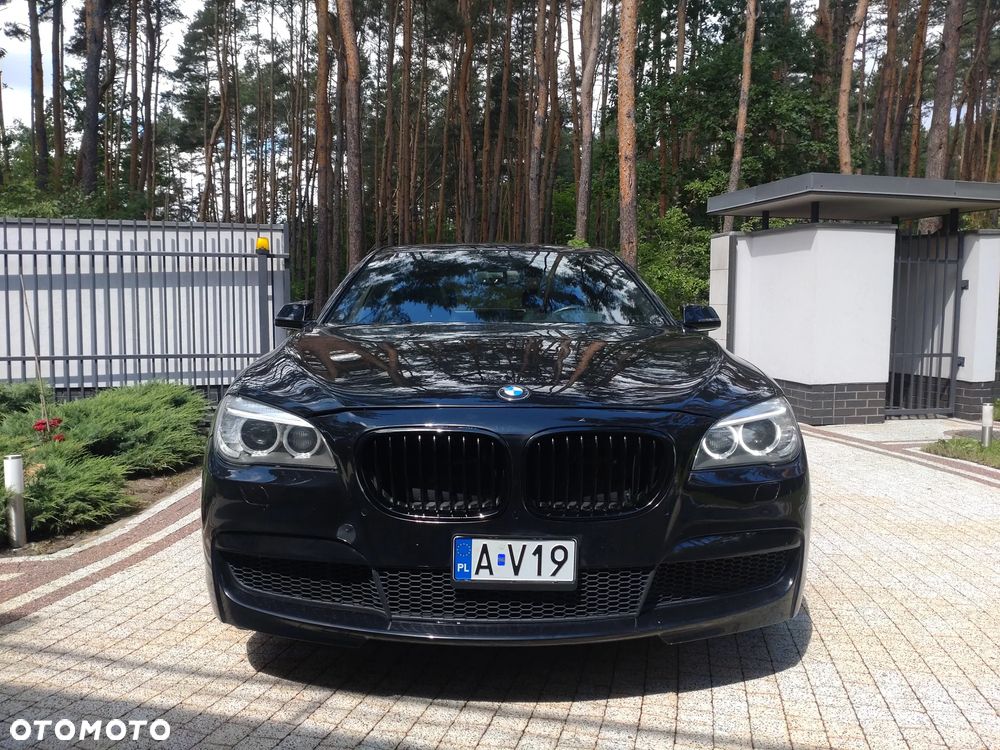 BMW Seria 7 740i - 3