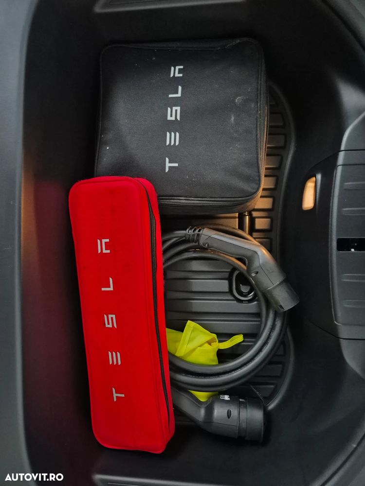 Tesla Model 3 Performance - 21