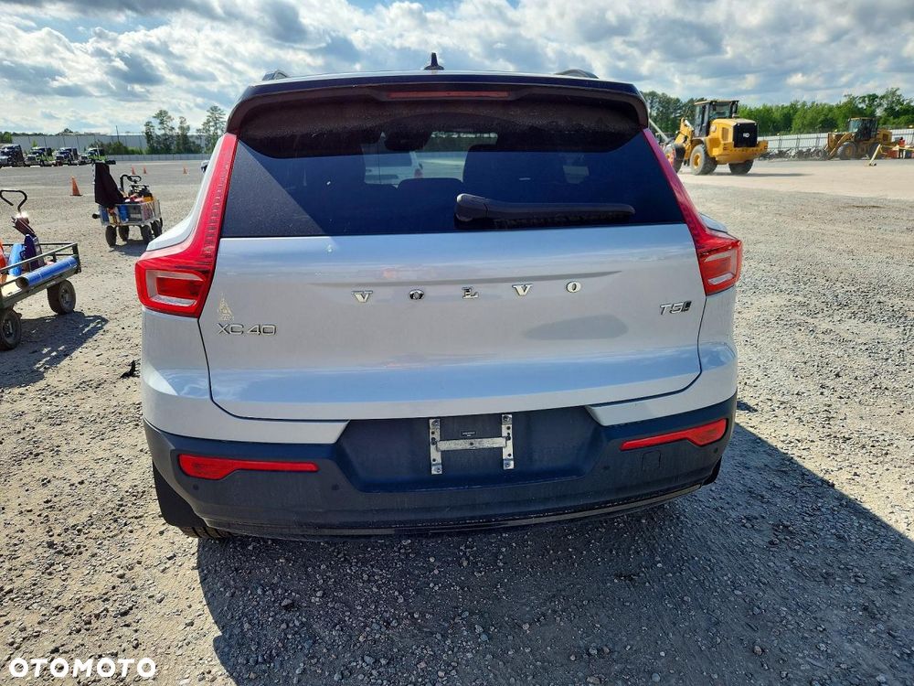 Volvo XC 40 - 9
