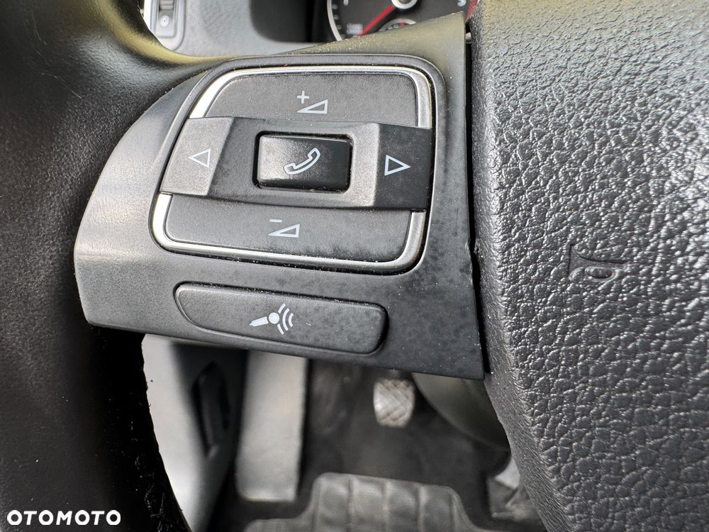 Volkswagen Touran 1.6 TDI DPF BlueMotion Technology Comfortline - 13